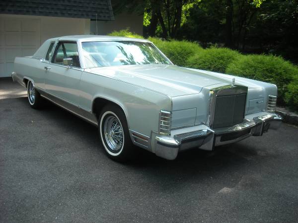 1977 Lincoln Continental Town Cp - cars & trucks - by owner -... for sale in Maryknoll, NY – photo 2