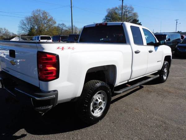Chevrolet Silverado 2500HD 4wd Crew Cab Pickup Truck Work Trucks V8... for sale in Raleigh, NC – photo 4
