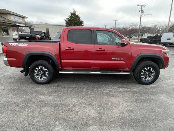 2017 TOYOTA TACOMA DOUBLE CAB - - by dealer - vehicle for sale in Shawnee, MO – photo 2