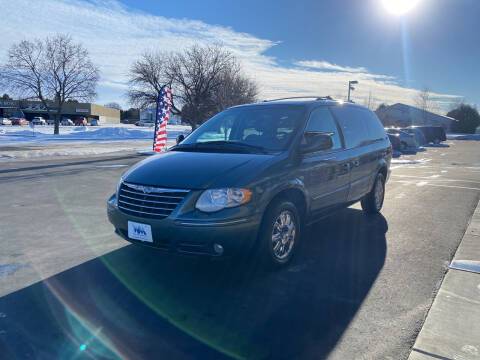 2005 Chrysler Town & Country Minivan Clean Carfax Leather for sale in Nampa, ID – photo 6
