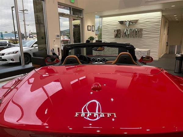 2017 Ferrari California T Convertible Convertible for sale in Bellingham, WA – photo 8