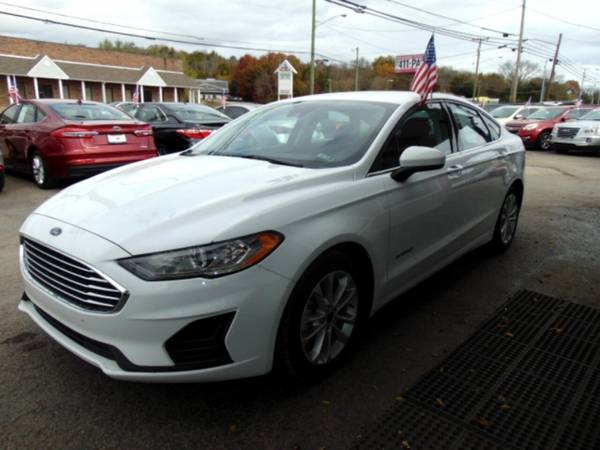 2019 Ford Fusion Hybrid SE - $0 DOWN? BAD CREDIT? WE FINANCE! - cars... for sale in Goodlettsville, TN – photo 6