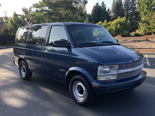 2000 Chevrolet Astro ONLY 71,696 Miles. ONLY One Owner!! Clean Title. for sale in Walnut Creek, CA