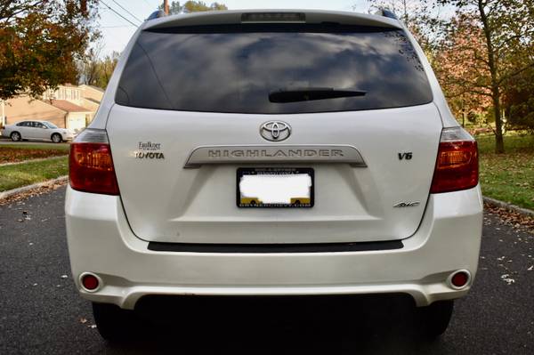 Toyota Highlander - cars & trucks - by owner - vehicle automotive sale for sale in Huntingdon Valley, PA – photo 8