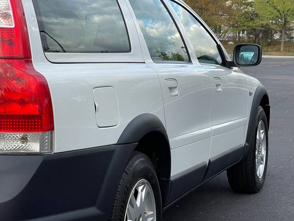 2005 Volvo XC70, Highly Maintained, Must See! - - by for sale in CENTER BARNSTEAD, NH – photo 10