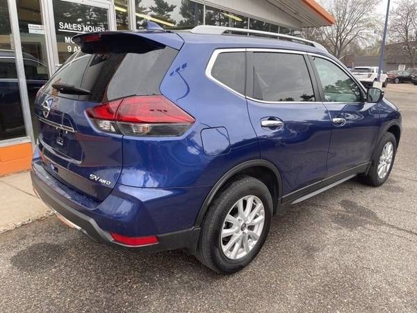 2018 Nissan Rogue SV - - by dealer - vehicle for sale in Wausau, WI – photo 7