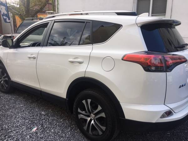 2017 Toyota RAV4 LE AWD w/46k 1 Owner Clean carfax , NO Accident for sale in Brooklyn, NY – photo 3