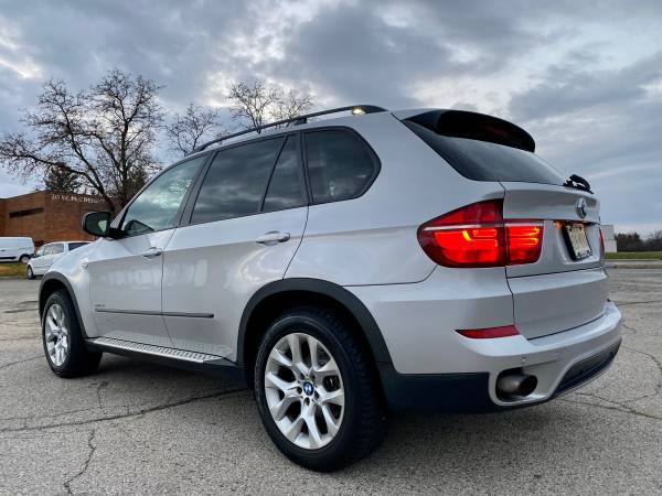 2011 BMW X5 - 3rd Row - cars & trucks - by owner - vehicle... for sale in Springfield, OH – photo 3