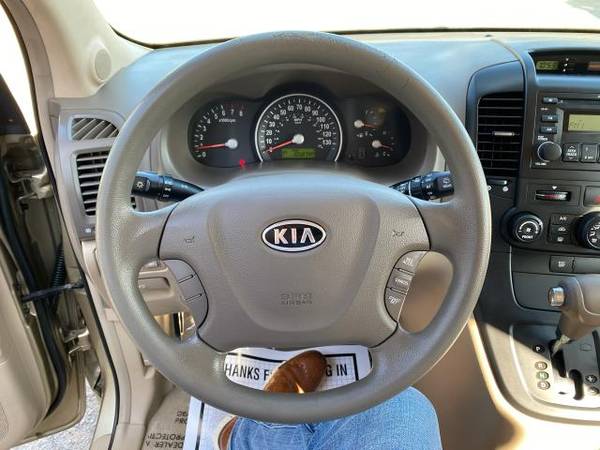 2006 Kia Sedona 4dr Auto LX - cars & trucks - by dealer - vehicle... for sale in CENTER POINT, IA – photo 16
