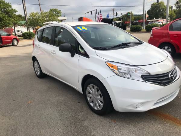 2014 Nissan Versa gas saver!!!! - cars & trucks - by dealer -... for sale in Fayetteville, AR – photo 2