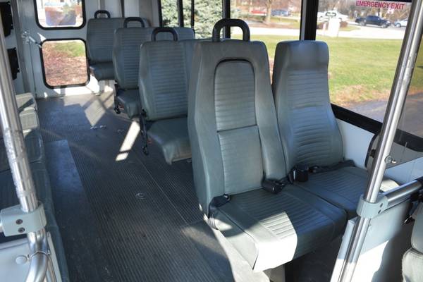 2016 Ford E-450 14 Passenger Paratransit Shuttle Bus - cars & trucks... for sale in Crystal Lake, IL – photo 17