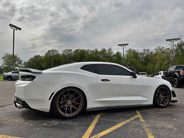 2017 Chevrolet Camaro 2SS Coupe - - by dealer for sale in Goshen, KY – photo 16