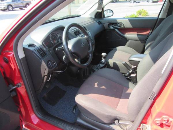 2005 Ford Focus ZX4 ST 4dr Sedan - Down Pymts Starting at $499 -... for sale in Marysville, WA – photo 5