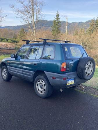 1997 Toyota RAV4 with Clean Title: Used Car Tillamook - cars &... for sale in Tillamook, OR – photo 4