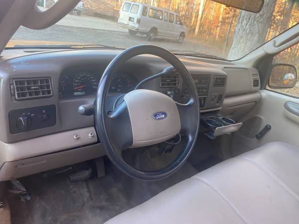 2004 Ford F-250 Super Duty XL Pickup Original One Owner - cars & for sale in Fayetteville, GA – photo 4