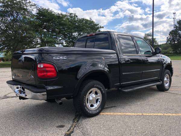 Affordable! 2001 Ford F-150 Lariat! 4x4! Crew Cab! Nice! for sale in Ortonville, MI – photo 5