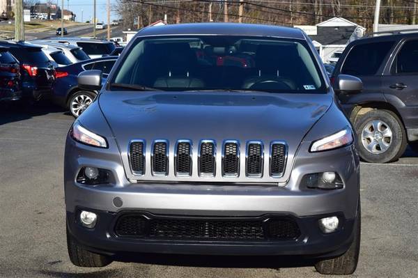 2016 JEEP CHEROKEE Limited ****We Finance! **** - cars & trucks - by... for sale in Dumfries, District Of Columbia – photo 2