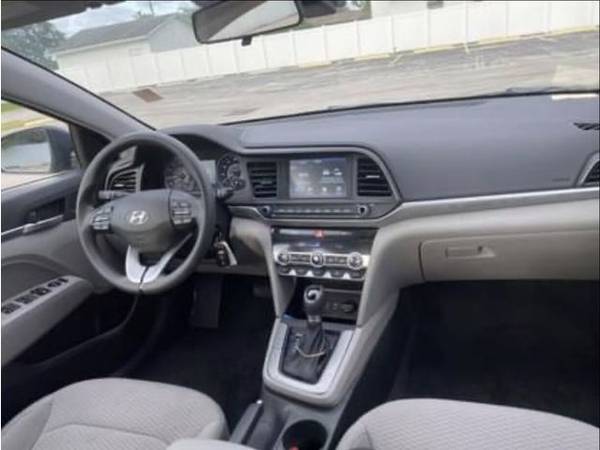 2020 Hyundai Elantra Limited 4dr Sedan - - by dealer for sale in Hollywood, FL – photo 2