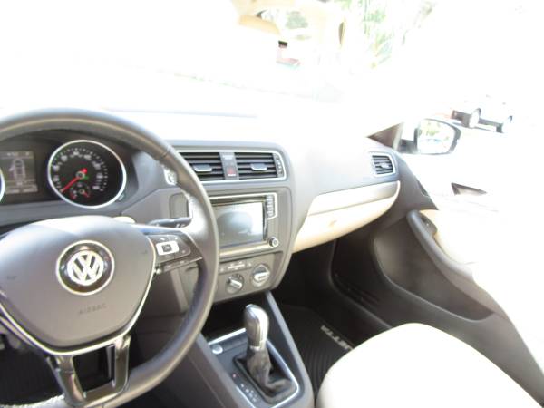 2017 Volkswagen Jetta SE - cars & trucks - by dealer - vehicle... for sale in Hernando, FL – photo 16