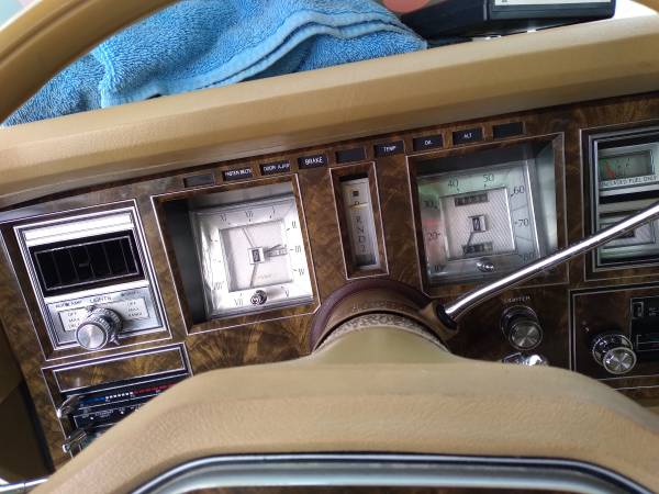1977 Lincoln Mark V Rare Gold Moonroof - 6500 0bo for sale in Quakertown, PA – photo 6