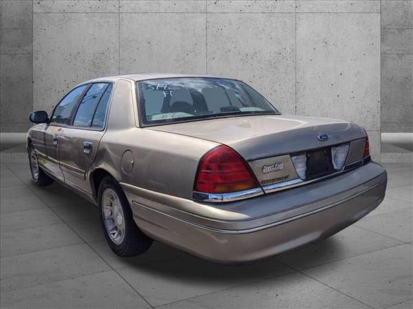 1999 Ford Crown Victoria LX SKU: XX220884 Sedan - - by for sale in Memphis, TN – photo 9