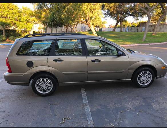 2004 FORD FOCUS SE WAGON - cars & trucks - by owner - vehicle... for sale in Chula vista, CA – photo 3