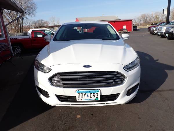 2016 Ford Fusion SE 4dr Sedan - cars & trucks - by dealer - vehicle... for sale in Savage, MN – photo 2