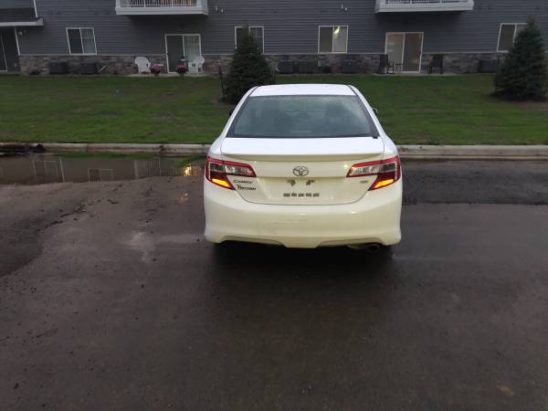 2012 Toyota Camry SE for sale in Appleton, WI – photo 5