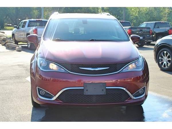 2018 Chrysler Pacifica Touring L - mini-van for sale in Bartlesville, OK – photo 2