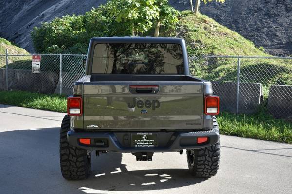 2021 Jeep Gladiator Sport S 4x4 4dr Crew Cab 5.0 ft. SB Pickup Truck... for sale in Miami, MN – photo 5