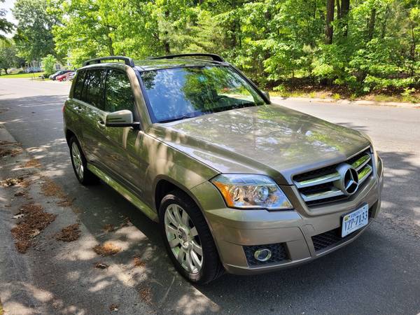 2010 Mercedes GLK 350 4Matic Low miles Excellent Condition - cars & for sale in Henrico, VA – photo 3