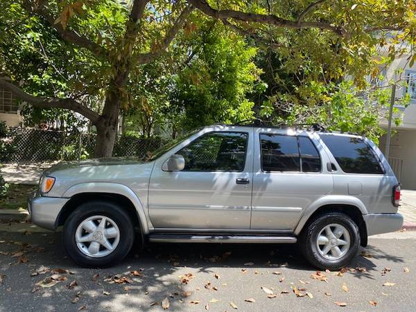 2001 Nissan Pathfinder SUV 4x4 like Toyota 4Runner 4wd - cars & for sale in Los Angeles, CA – photo 2