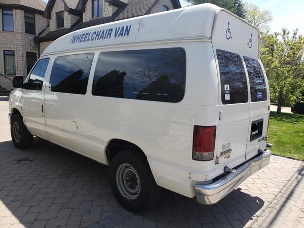 2011 Ford Econoline E-250 Wheelchair Mobility Van - 6, 990 - cars & for sale in Des Plaines, IL – photo 4