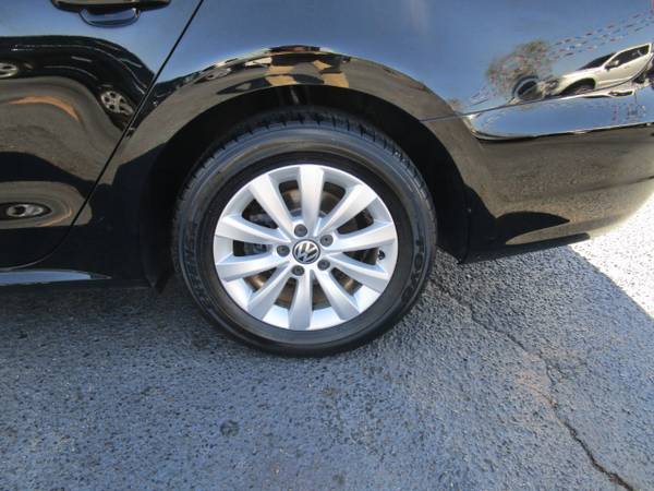 2012 Volkswagen Passat 4dr Sdn 2 5L Auto S w/Appearance PZEV - cars for sale in Eight Mile, AL – photo 17