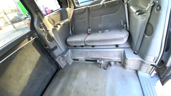 2005 Toyota Sienna Wheelchair Accessible minivan HI MILES - cars &... for sale in West Babylon, NY – photo 7