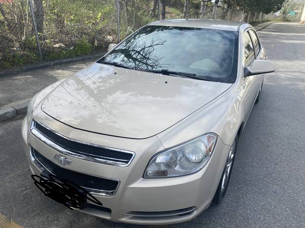 2011 Chevrolet Malibu loaded - A one owner car and also garage kept for sale in Riverside, RI – photo 9