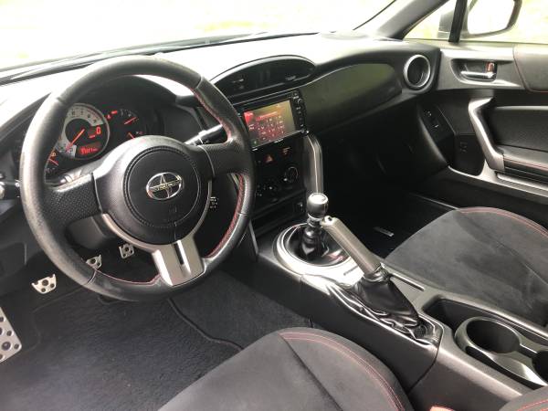 2013 Scion FR-S FRS Coupe --Low Miles, Clean title, 6speed-- for sale in Kirkland, WA – photo 9