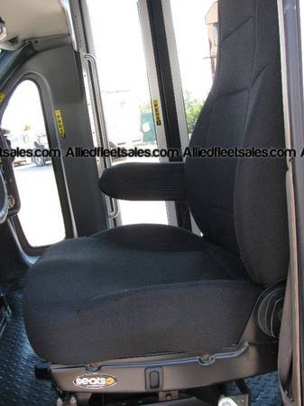 2008 Chevrolet C5500 Goshen Shuttle Bus for sale in Louisville, KY – photo 5