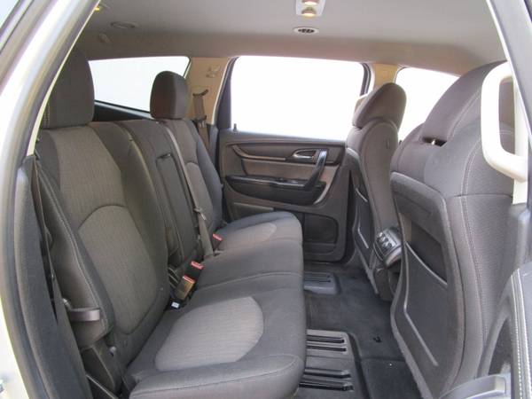 2015 Chevrolet TRAVERSE LT - REAR CAMERA - BLUETOOTH - THIRD ROW for sale in Sacramento , CA – photo 12