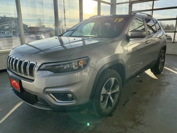 2019 Jeep Cherokee Limited - cars & trucks - by dealer - vehicle... for sale in Fairbanks, AK – photo 2