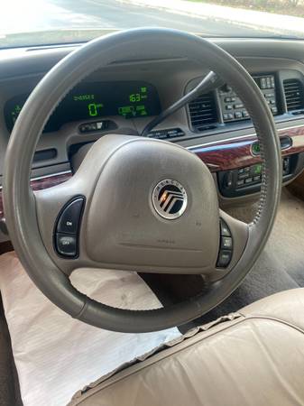 2001 MERCURY GRAND MARQUIS LOW MILES - cars & trucks - by owner -... for sale in West Palm Beach, FL – photo 10