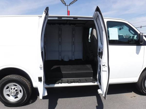 2018 *Chevrolet* *Express* *2500* Cargo Van for sale in Ephrata, PA – photo 7