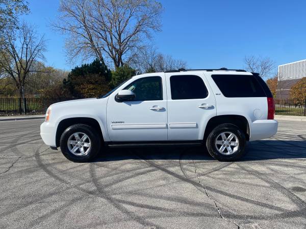 2011 GMC YUKON SLT 4x4 - cars & trucks - by owner - vehicle... for sale in Chicago, IL – photo 2
