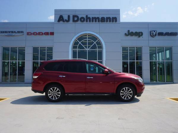 2016 Nissan Pathfinder S 4WD - cars & trucks - by dealer - vehicle... for sale in Plaquemine, LA – photo 2