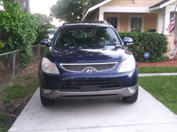 Hyundai Veracruz 2011 - cars & trucks - by owner - vehicle... for sale in Bradenton, FL – photo 4