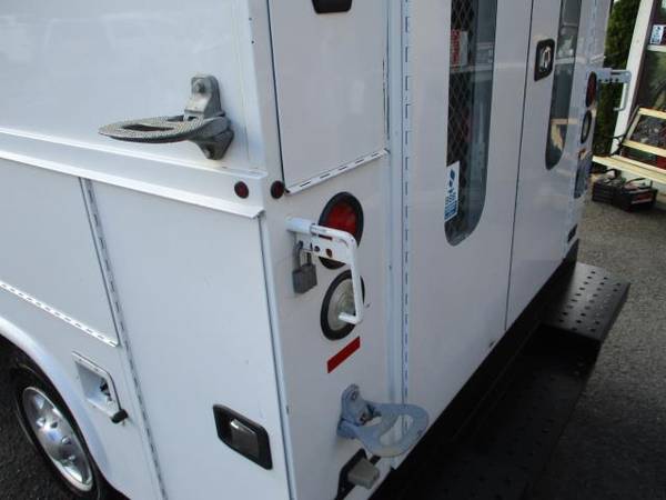 2015 Ford Econoline E-350 ENCLOSED UTILITY BODY CUT AWAY for sale in south amboy, NJ – photo 23