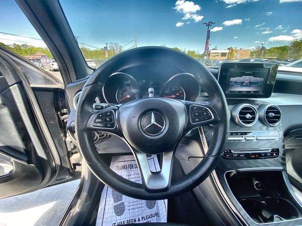 2018 Mercedes-Benz GLC GLC 300 - - by dealer - vehicle for sale in Commack, NY – photo 14