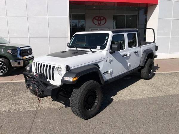 2020 Jeep Gladiator Sport CALL/TEXT - - by dealer for sale in Gladstone, OR – photo 2
