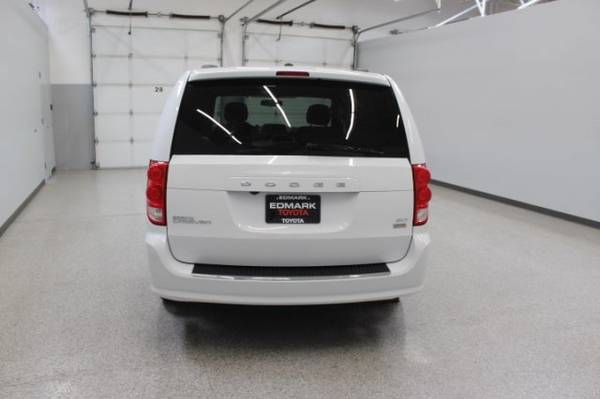 2017 Dodge Grand Caravan SXT hatchback White Knuckle Clearcoat for sale in Nampa, ID – photo 6