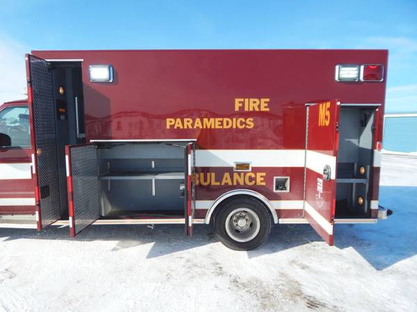 Ambulance, 2017 Ford E-350, GasEngine, Runs Good, Newer Tires, Free for sale in Midlothian, IL – photo 14